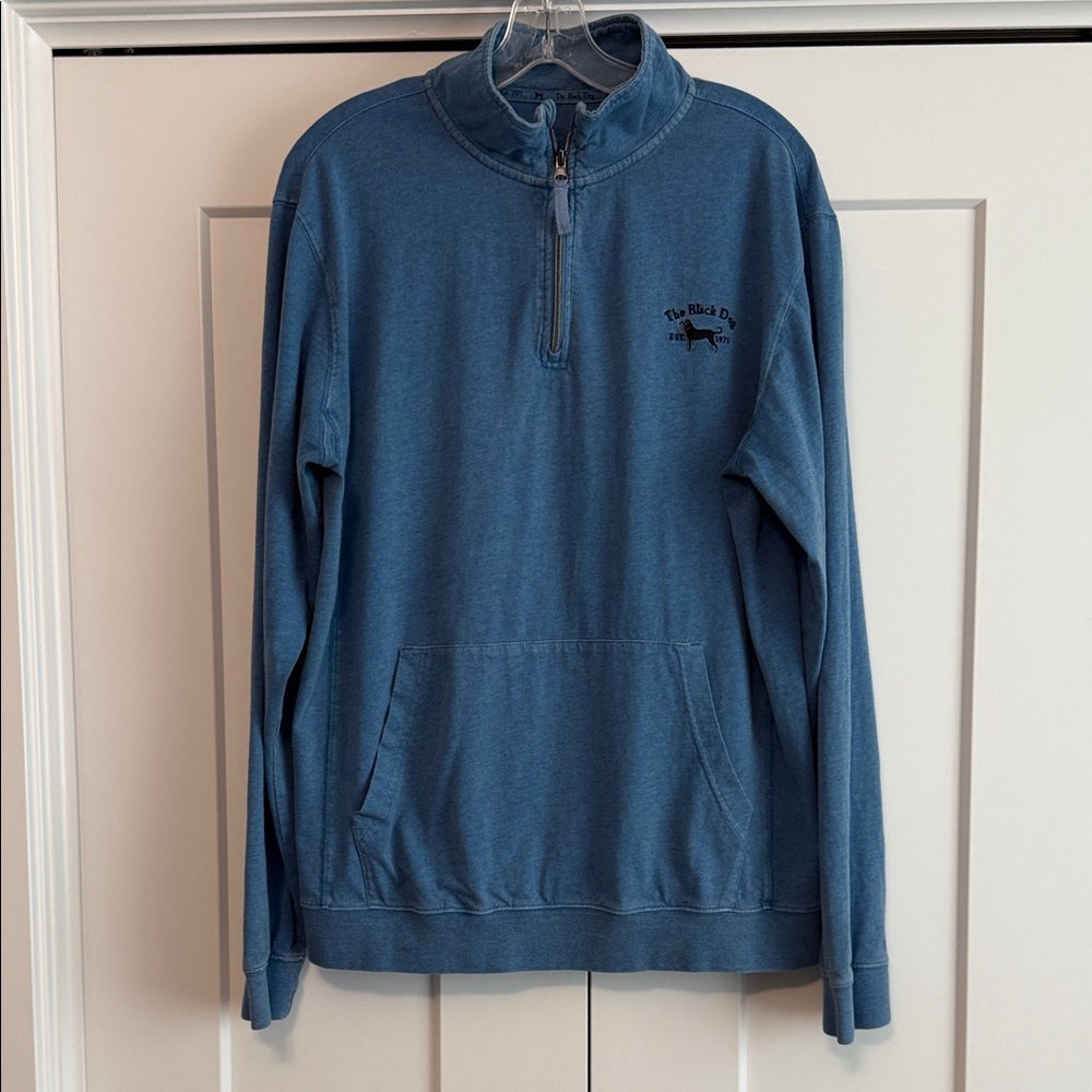 The Black Dog Men's Quarter Zip Pullover